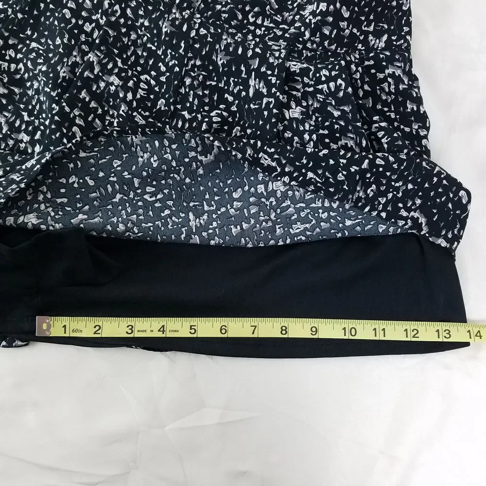 She‎ + Sky Shorts Womens Large Black High Rise Culotte Back Zip Lined Abstract